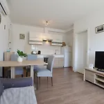 Aleksandra Apartment