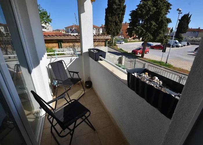 Aleksandra Apartment